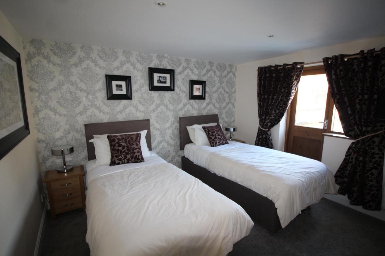 The Clothiers Arms Hotell Stroud  Exteriör bild