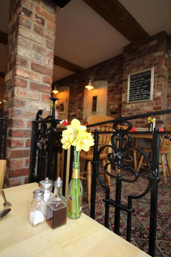 The Clothiers Arms Hotell Stroud  Exteriör bild
