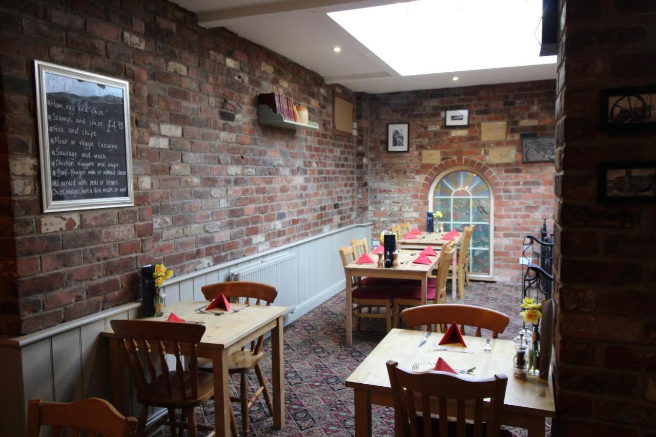 The Clothiers Arms Hotell Stroud  Exteriör bild